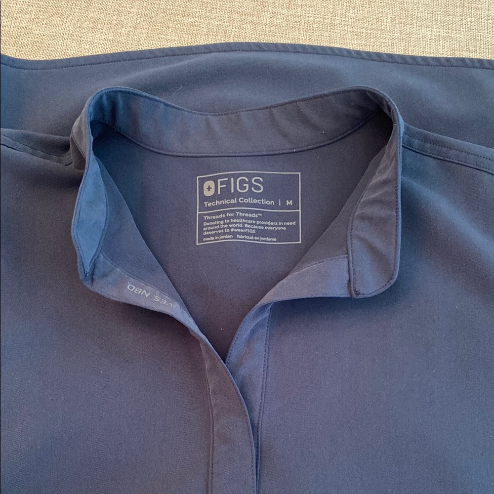Figs Rafaela Dark Harbor Medium Top